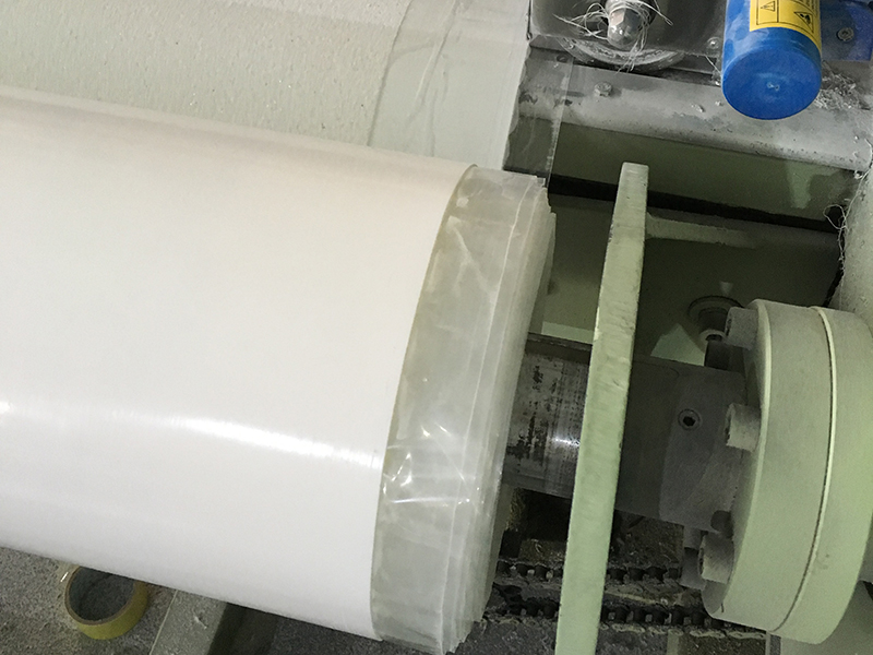 非沥青基高分子自粘胶膜