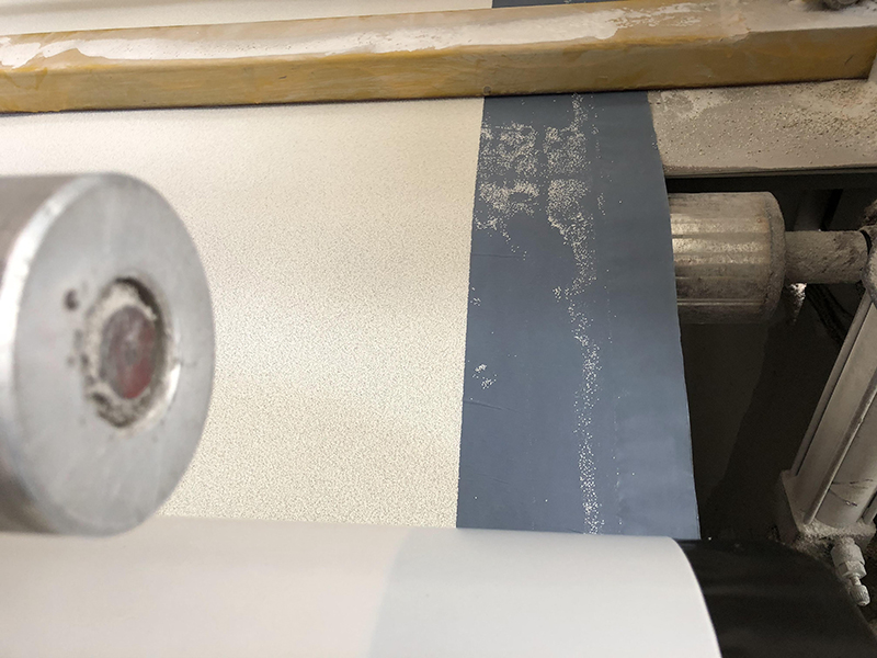 非沥青基高分子自粘胶膜