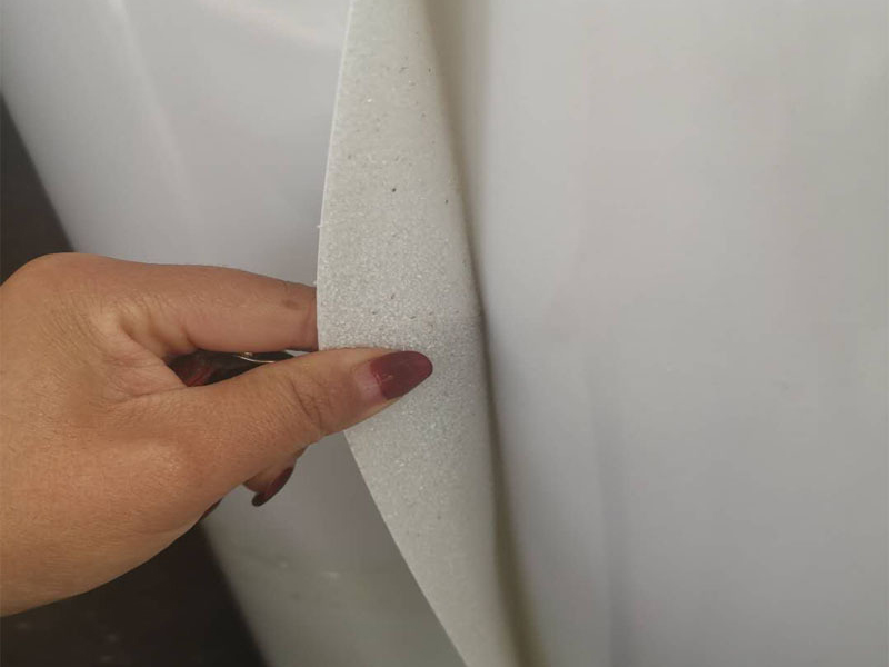 非沥青基高分子自粘胶膜