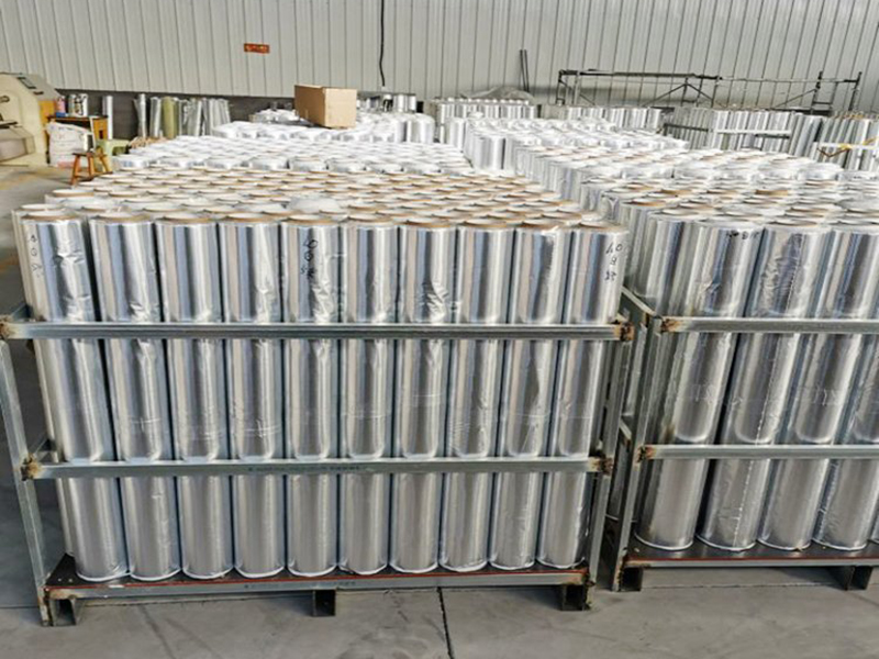 夹芯高分子自粘防水卷材